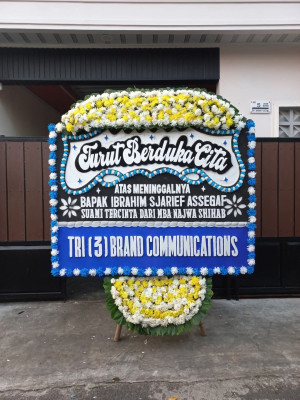 Papan Bunga Duka di Sumber Sari